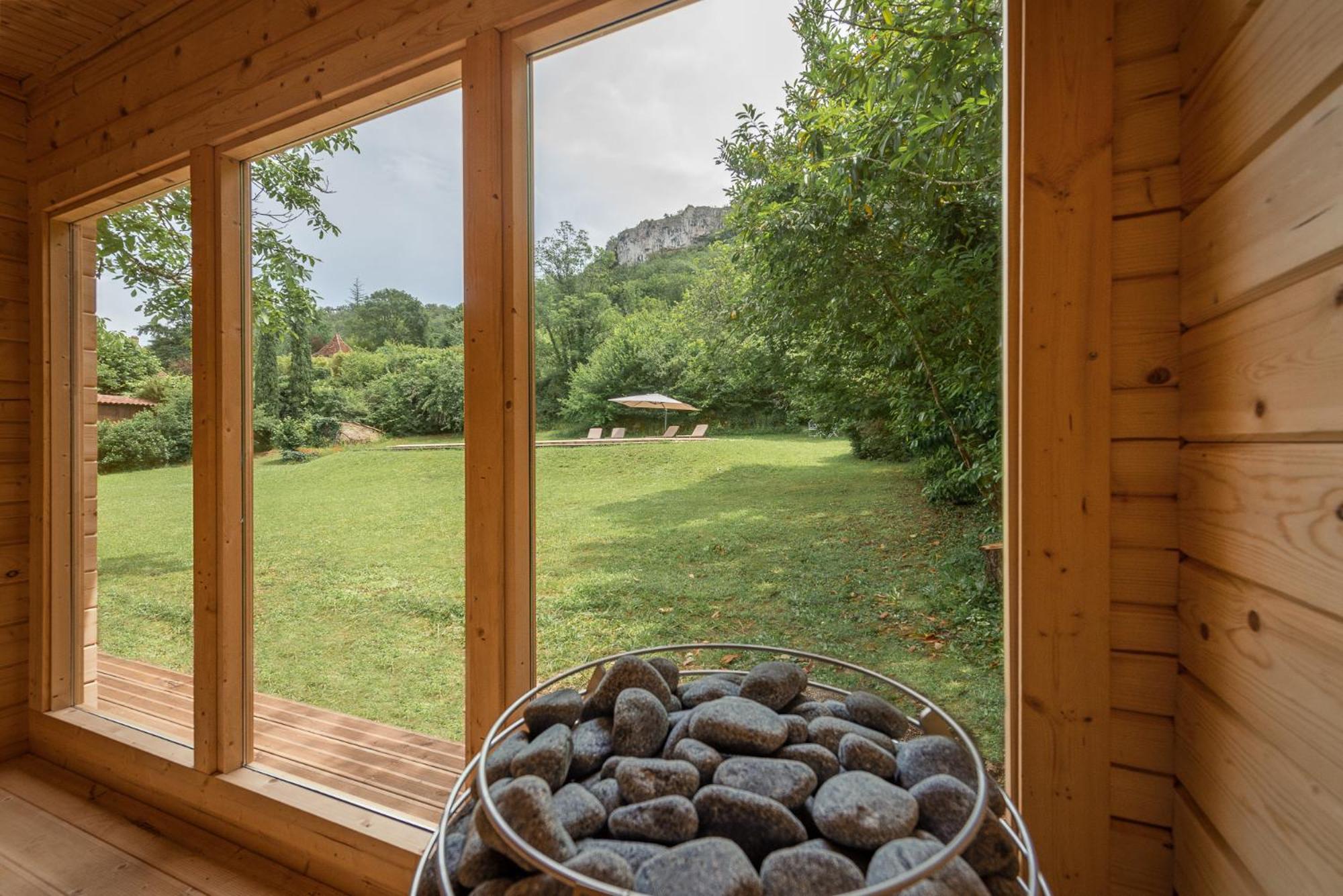 Manoir De Laroque Delprat Acomodação com café da manhã Autoire Exterior foto